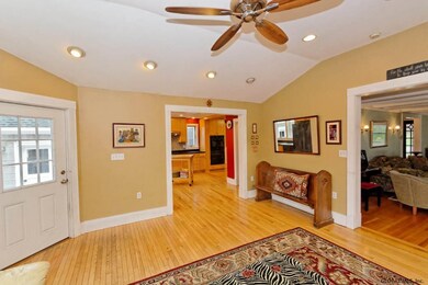 15 S Lyons Ave, Albany, NY 12204 - photo 7