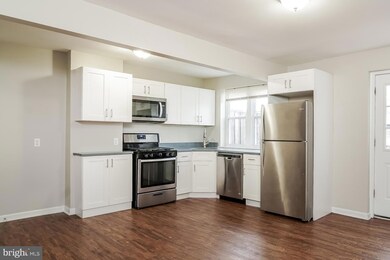 8541 Chestnut Oak Rd, Parkville, MD 21234 - photo 4