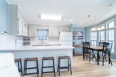 1230 Melton Rd unit Cottage 14, West Union, SC 29696 - photo 6