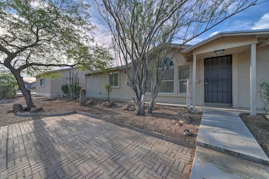5116 N Thunderbird Dr-8