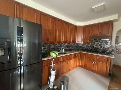 6-20 127th St, College Point, NY 11356 - photo 5