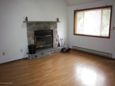 463 Bumble Bee Way, Tobyhanna, PA 18466 - photo 2