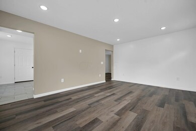 1711 Northridge Rd, Columbus, OH 43224 - photo 5