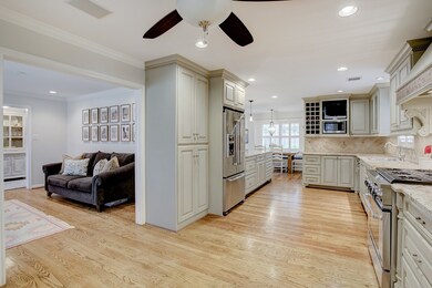 10027 Ella Lee Ln, Houston, TX 77042 - photo 7