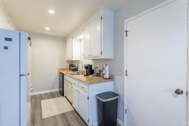 2522 Saturn Skyway, Redding, CA 96002 - photo 7