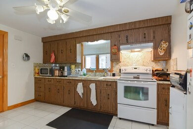 33 Wilbur St, Everett, MA 02149 - photo 6