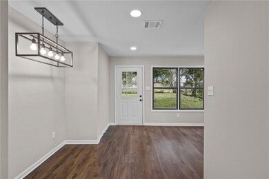 unlisted-address, Beeville, TX 78102 - photo 7