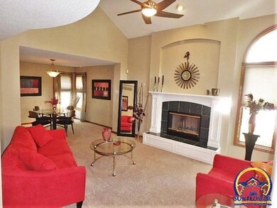 5704 SW 33rd Ct, Topeka, KS 66614 - photo 2