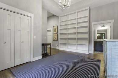 1-web-or-mls-17363 Whispering Sands Ct,