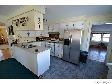 Kitchen. Kitchen with appliances.