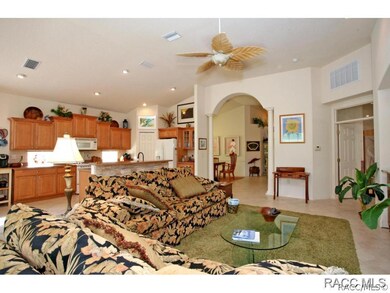 Open, Airy Great Room Design