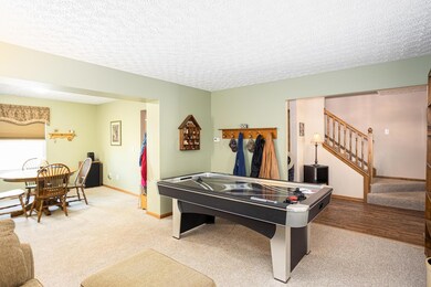 375 Hillcrest Dr, Circleville, OH 43113 - photo 7