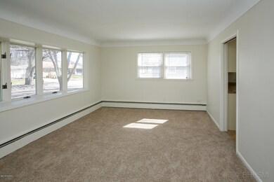 3721 devonshire-103