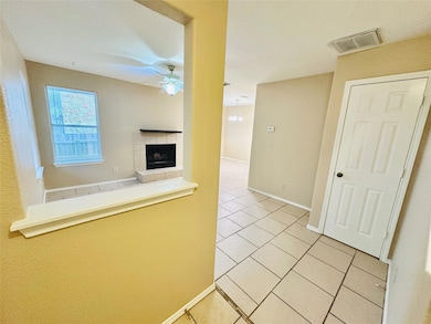 8814 Schick Rd unit D, Austin, TX 78729 - photo 4