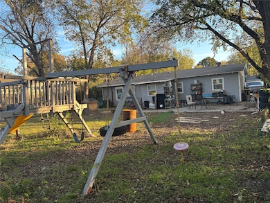 2605 Greenhurst Dr, Dallas, TX 75234 - photo 6