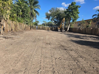 951 NW 37th Ave, Miami, FL 33125 - photo 3