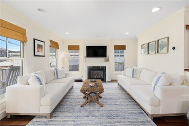 44 Tuckerman Ave, Middletown, RI 02842 - photo 4