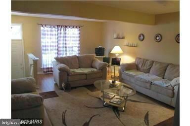 8724 Pine Meadows Dr, Odenton, MD 21113 - photo 4