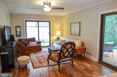 12124 Quorn Ln, Reston, VA 20191 - photo 5