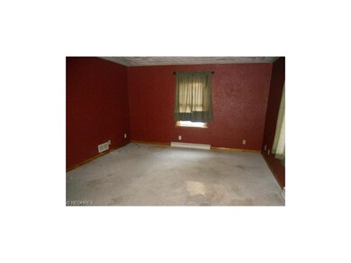 46282 Wyoming Ave, East Liverpool, OH 43920 - photo 2