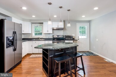 402 Harbor Dr, Annapolis, MD 21403 - photo 5