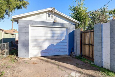 Detached Garage
