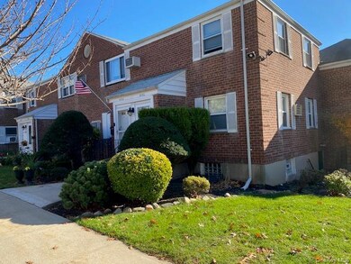 261-53 Langston Ave unit E-1st fl, Glen Oaks, NY 11004 - photo 2