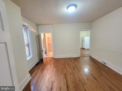 260 Walnut St unit 1, Pottstown, PA 19464 - photo 2