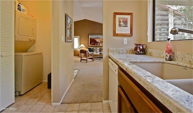 2408 Kitchen 3
