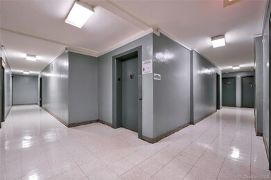 83-30 Vietor Ave unit 417, Elmhurst, NY 11373 - photo 5