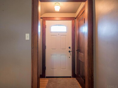 814 E 7th St, Auburn, IN 46706 - photo 3