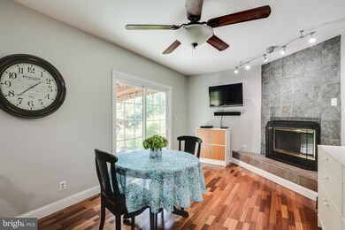 9401 Mellenbrook Rd, Columbia, MD 21045 - photo 5