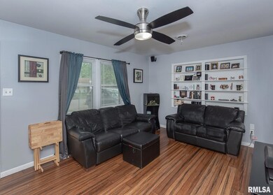 7407 N Oak St, Davenport, IA 52806 - photo 4