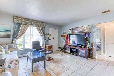 1053 Olive St Cocoa FL 32922-large-006-4