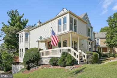 1692 Oaktree Ct, Reston, VA 20194 - photo 2