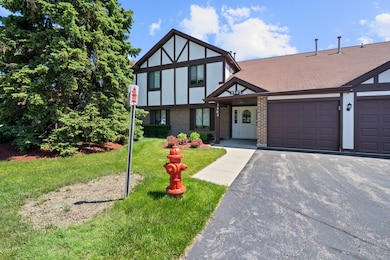 1505 Harbour Ct unit 1A, Schaumburg, IL 60193 - photo 2