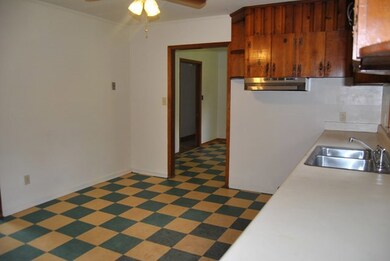 959 W Ormond Terrace, Macon, GA 31206 - photo 4