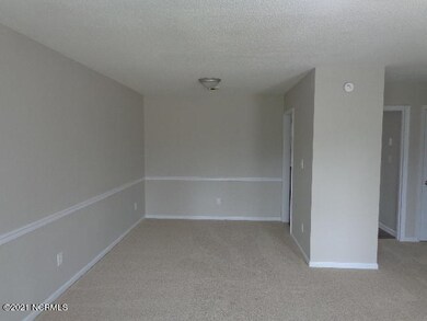 407 Cedar Ct, Jacksonville, NC 28546 - photo 3