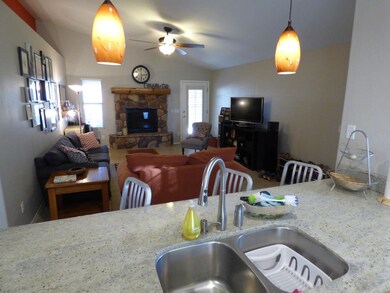 Granite Counters/Breakfast Bar