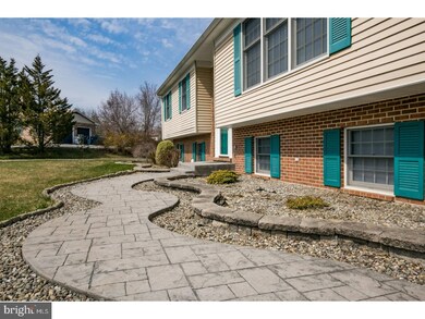 902 Sugar Pine Dr, Bear, DE 19701 - photo 2