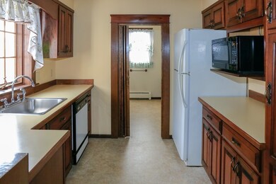 100 Maple St, Greenfield, MA 01301 - photo 5