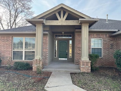 2220 SE 7th St, Moore, OK 73160 - photo 3