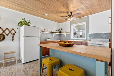 Breakfast Bar