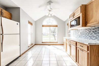 12702 Slippery Rock Rd, Indianapolis, IN 46236 - photo 6