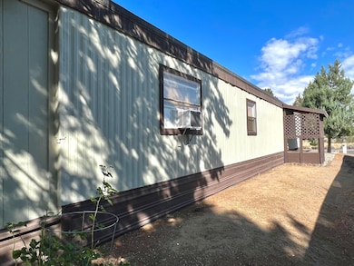 6100 S Highway 97 unit 39, Redmond, OR 97756 - photo 3