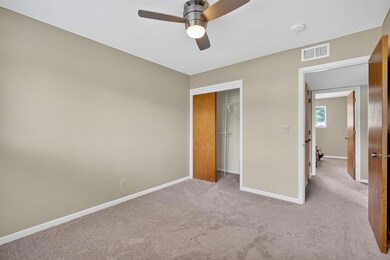 4211 65th St unit 1, Urbandale, IA 50322 - photo 4