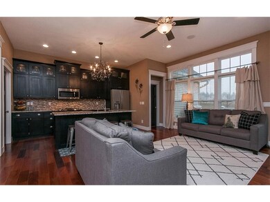 2911 Diamondhead Rd, Hiawatha, IA 52233 - photo 3