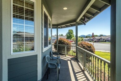 539 SW Leonard St, Grants Pass, OR 97526 - photo 3