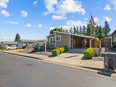 1015 Oak St unit 52, Silverton, OR 97381 - photo 2