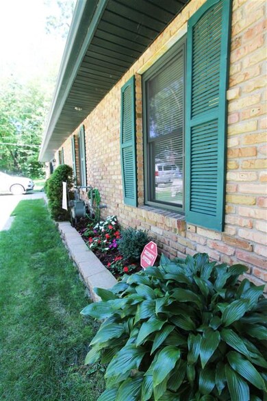 11467 E Oak St, Walkerton, IN 46574 - photo 2